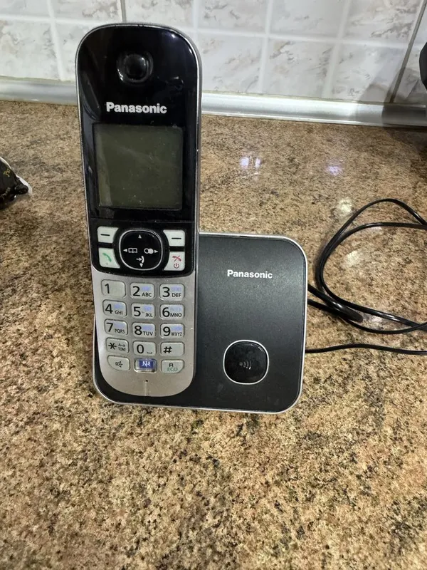 Продам радиотелефон Panasonic 1 Продам радиотелефон Panasonic 1