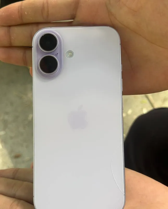 iPhone 17. eSIM, 256 ГБ. Коробка, документы 1 iPhone 17. eSIM, 256 ГБ. Коробка, документы 1