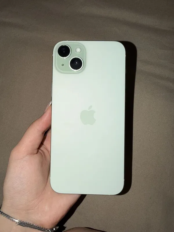 Продаётся iPhone 15 plus 128 gb 1