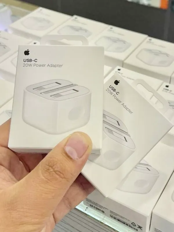 iPhone zaryadka Apple galovka Adapter 20w — фото 2
