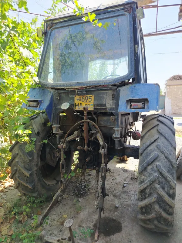 Mtz traktor sotiladi holati o'rta 2
