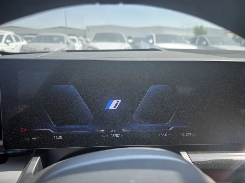 BMW i5 40L M-Sport 2025 yil full dop opsiya — фото 7