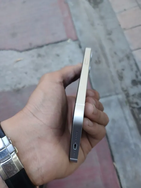 Iphone 13 sotiladi 5