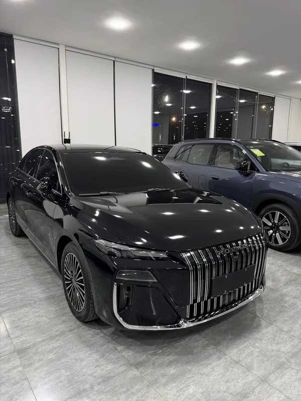 Roewe M7 2026/26 restyling