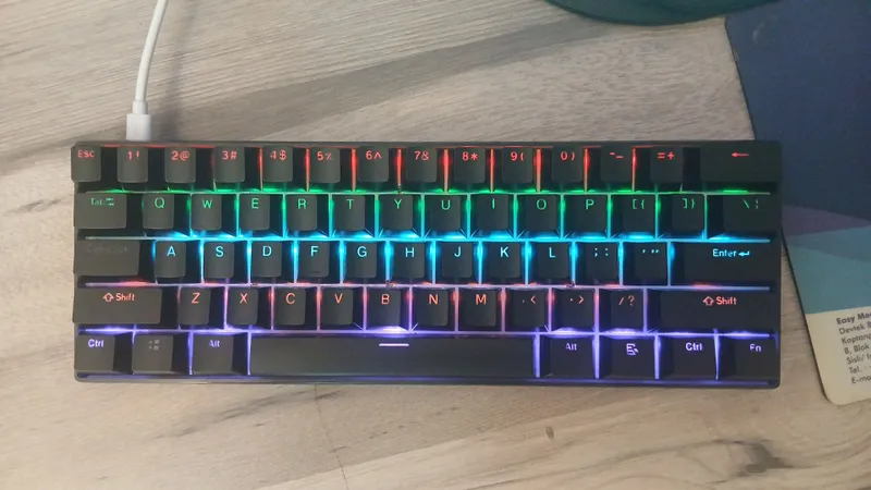 Клавиатура h61k