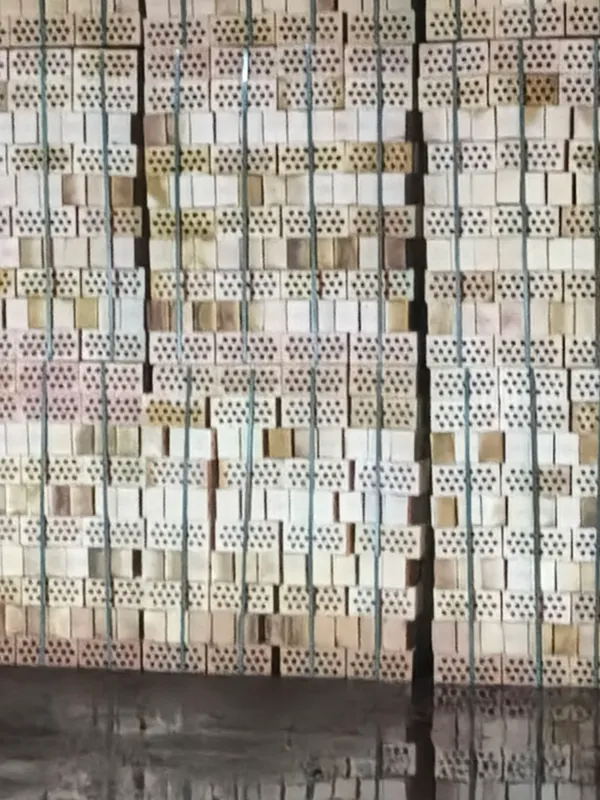Продаётся обожжённый кирпич, цена 1260 сум, есть доставка 2 Продаётся обожжённый кирпич, цена 1260 сум, есть доставка 2