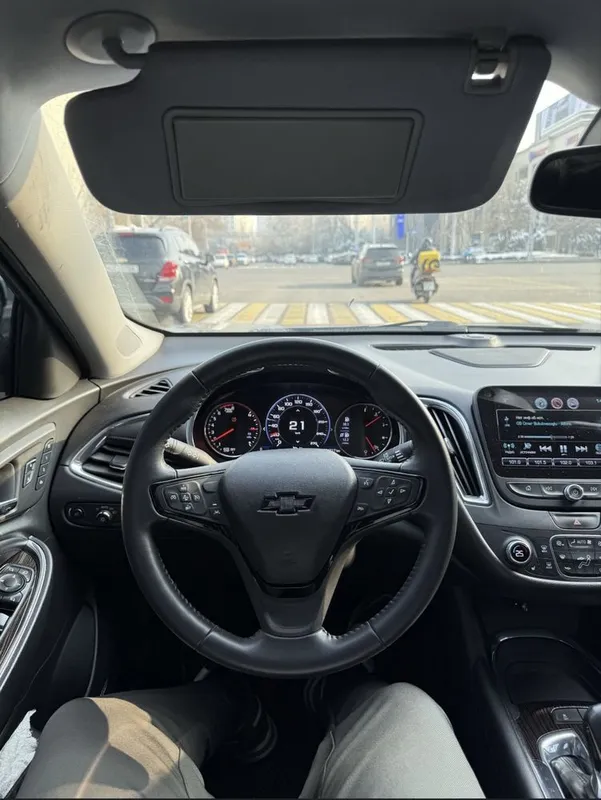 Qora Malibu 2 2/4 Polniy Salonigacha Primier Qilingan Xolati Ideal 6 Qora Malibu 2 2/4 Polniy Salonigacha Primier Qilingan Xolati Ideal 6