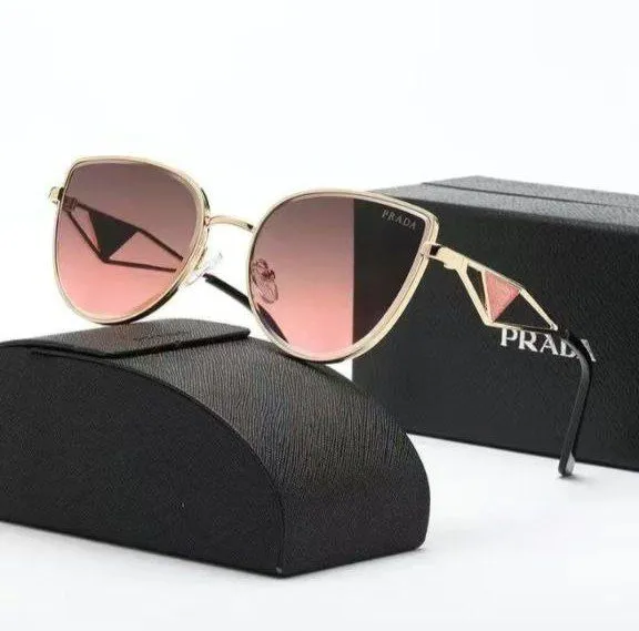 очки Prada