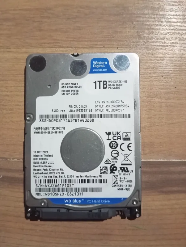 qattiq disk 1 tb