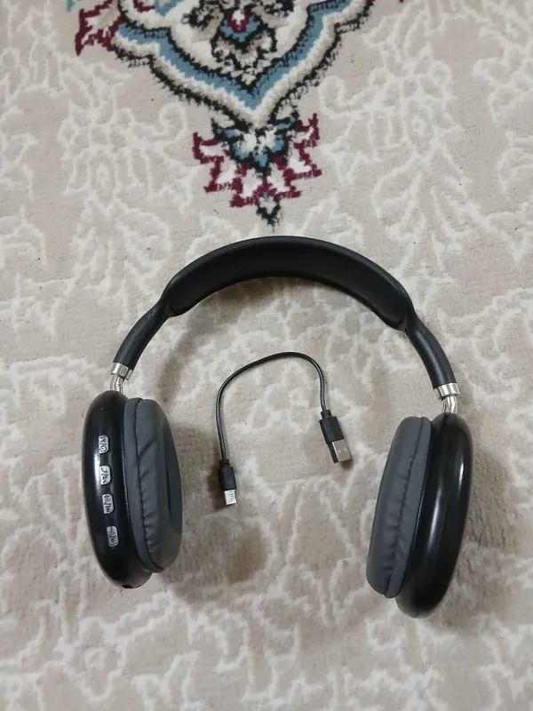 Quloqchin P9 yangi 1 Quloqchin P9 yangi 1