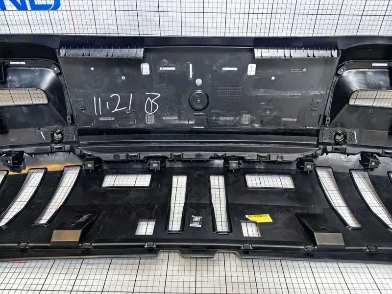BYD Yuan Up DMi orqa bamper komplekti, original, omborda mavjud — фото 4