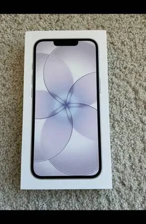 Продам iphone 17e 8/256 запечатанный в коробке