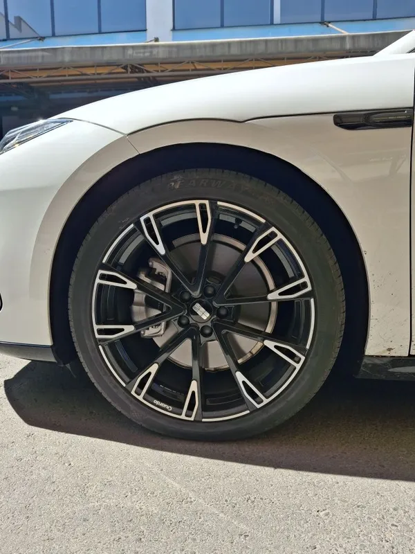 Geely galaxy e8 2024 4 Geely galaxy e8 2024 4