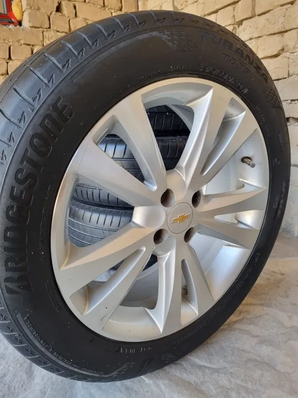 4ta Balon yaxshi xolatda sotiladi R17 3