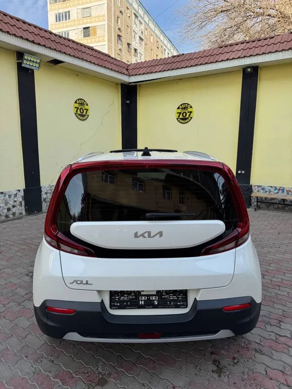 Kia Soul 2022 yil 71 000 yurgan toza moshina — фото 1