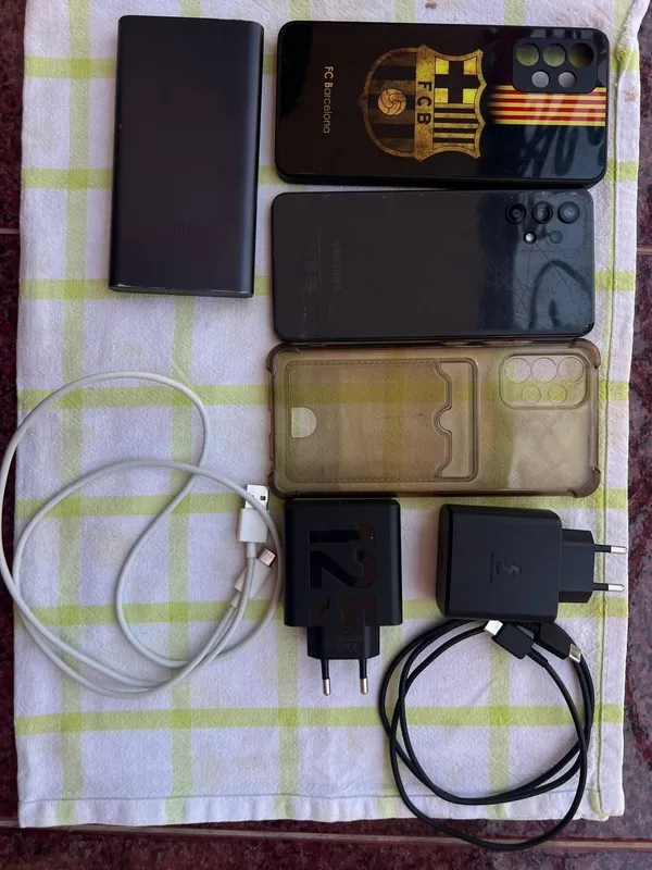 Samsung A32 sovg‘a: 2 ta tezkor zaryadlovchi, 2 ta g‘ilof va powerbank 7
