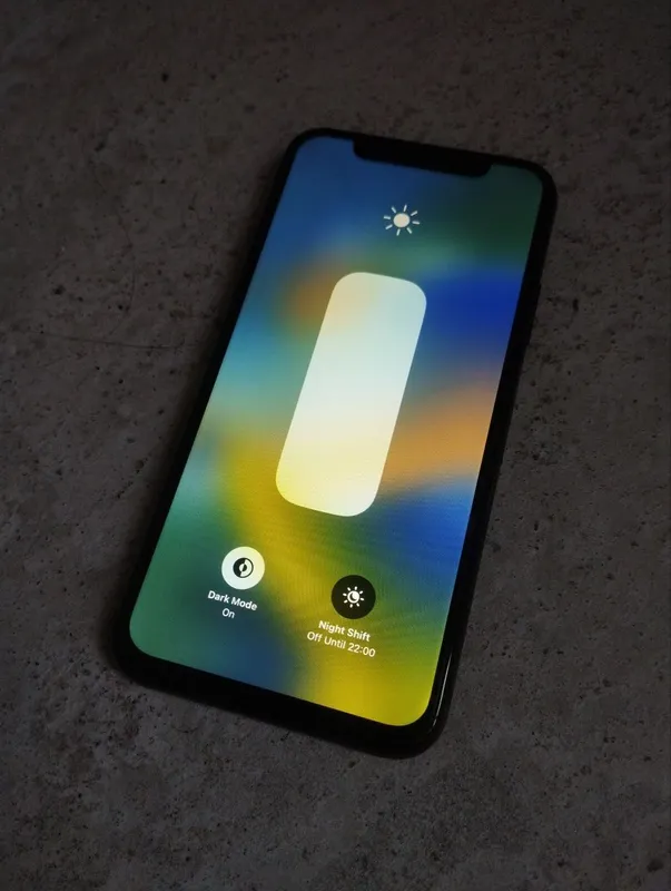 IPHONE X sotiladi 4