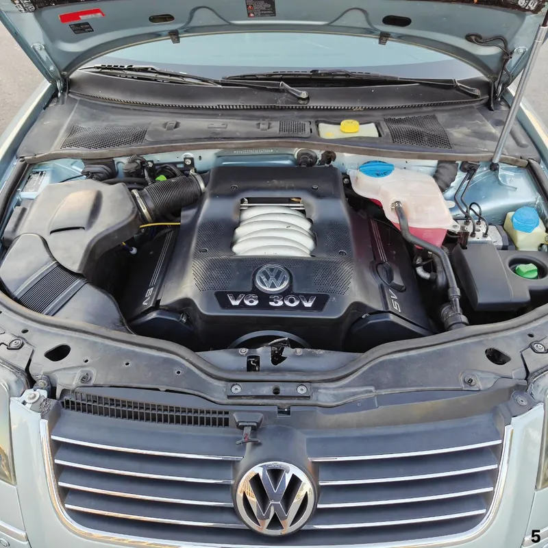 Volkswagen Passat, 2001, 2.8 л, в хорошем состоянии — фото 4