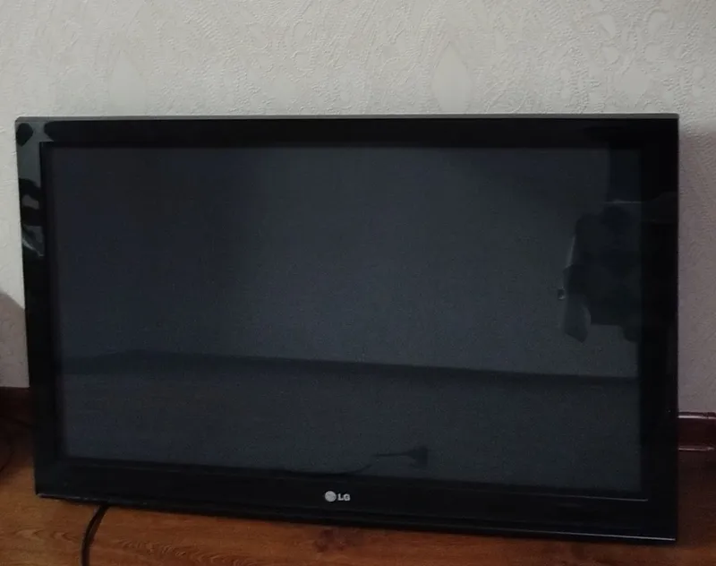 LG телевизор