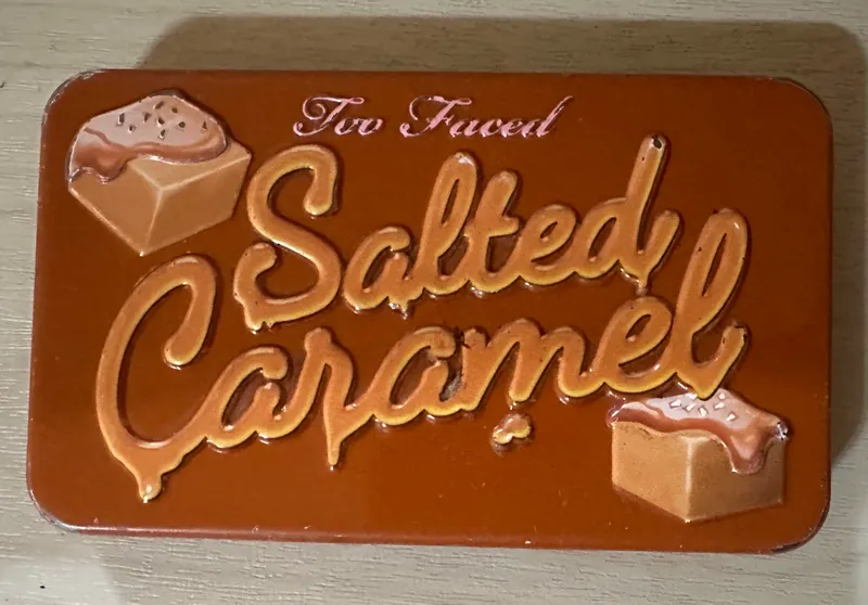 Too faced palette — фото 1