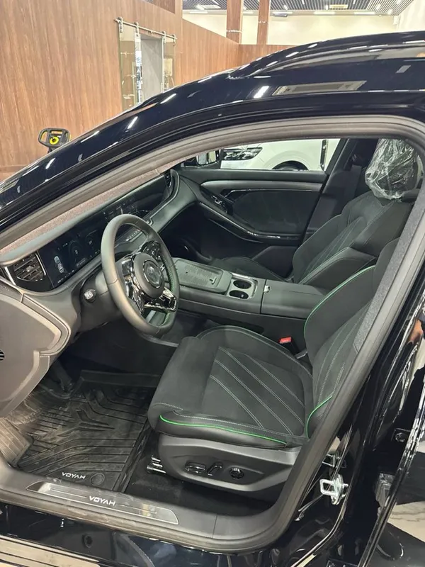 Car sell Voyah new