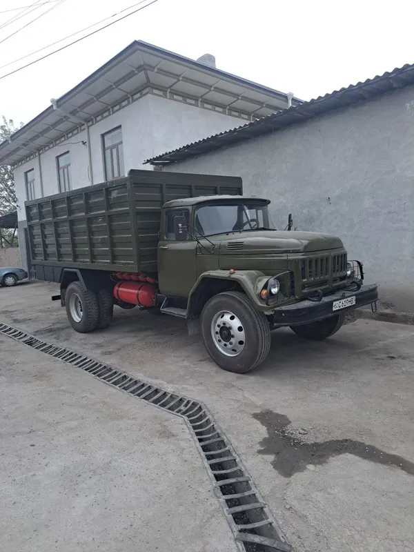 Zil 131 0dan yig'ilgan holati alo