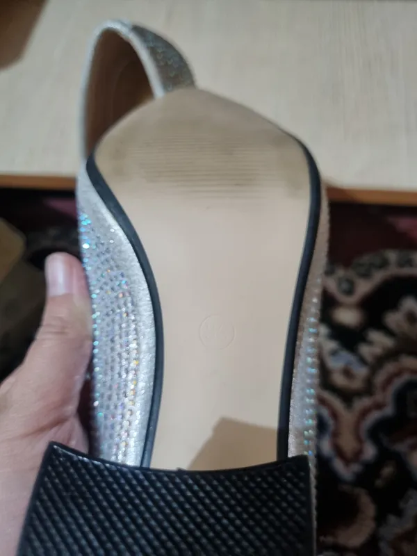 Ayol qizlar uchun tufli 3