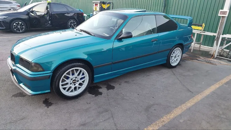 BMW E36 coupe (kupe) 1