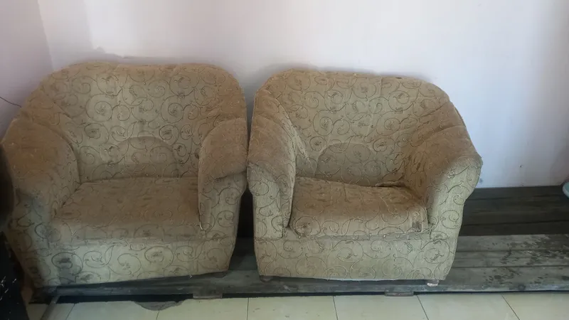 Диван мебель мягкие кресло 2та 100.000