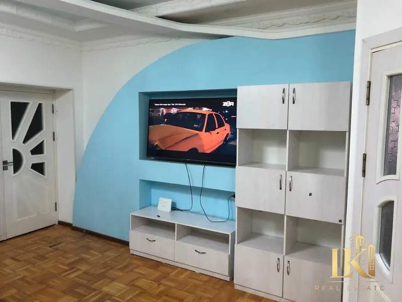 Продаётся 4-комнатная квартира, 155 м², 2/4 (Мирзо-Улугбекский) 1