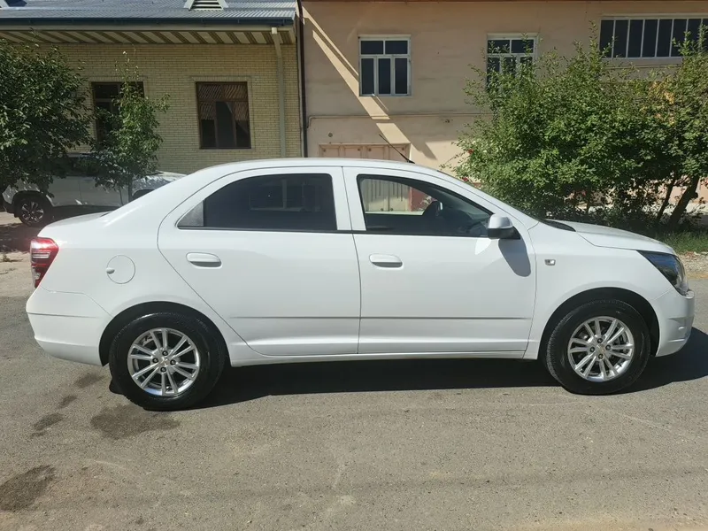 Chevrolet Cobalt 2025-yil 3