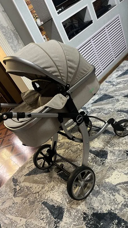 Продаю детскую коляску от бренда kidilo