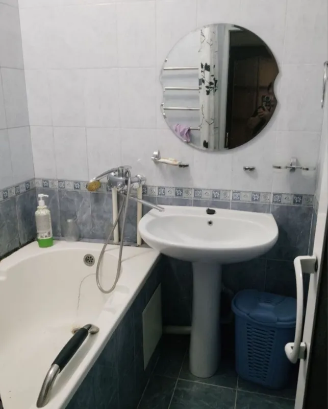 Чилонзор 19 квартал 2 хона 350 $ 7 Чилонзор 19 квартал 2 хона 350 $ 7