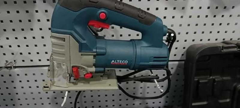 Лобзиковая пила ALTECO JS 700