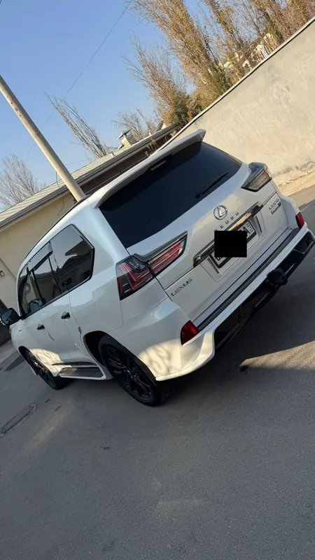 Lexus LX570 KURO. Black Edition. — фото 1