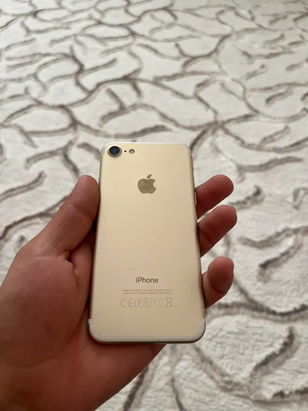 Iphone 7 (128 gb)