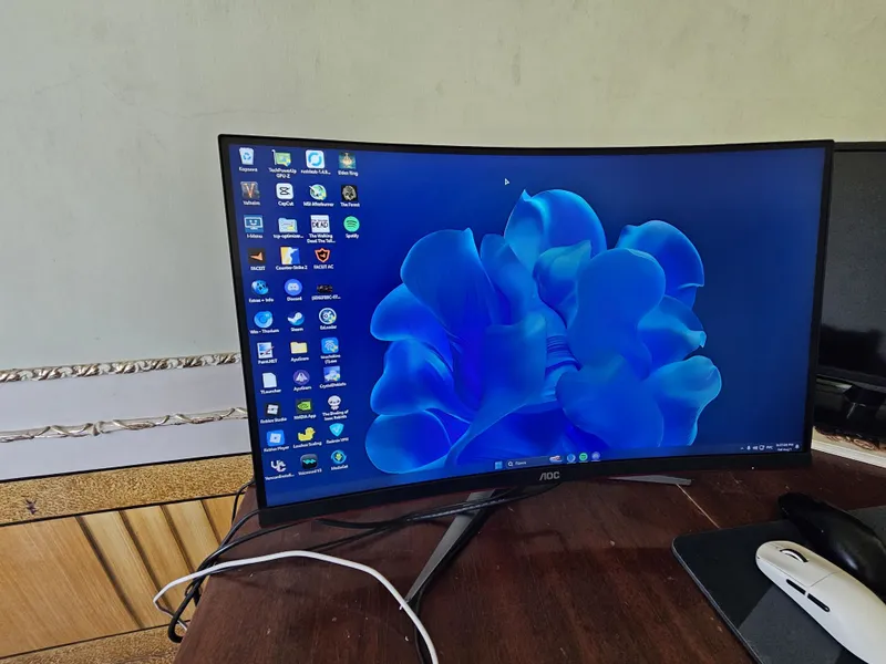 Монитор AOC 27 240 Hz 1