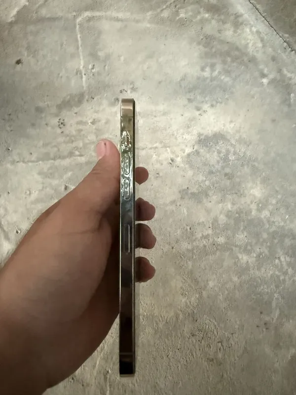 iPhone 14 pro max 3