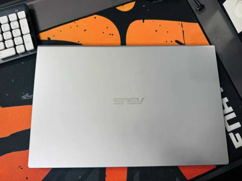 Срочно Продается ноутбук Asus intel CORE i7 в идеальном состоянии — фото 1