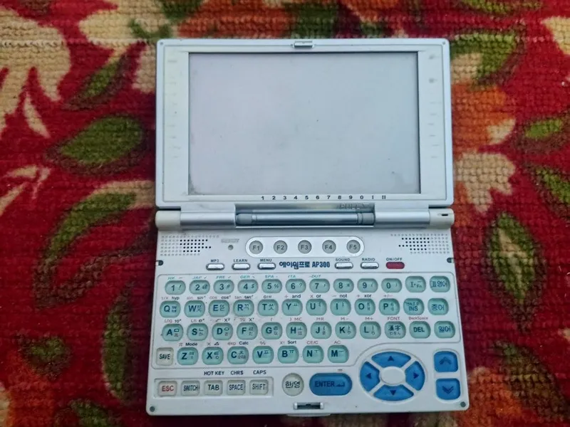 электронный словарь и переводчик AonePro AP300 (에이원프로 AP300).