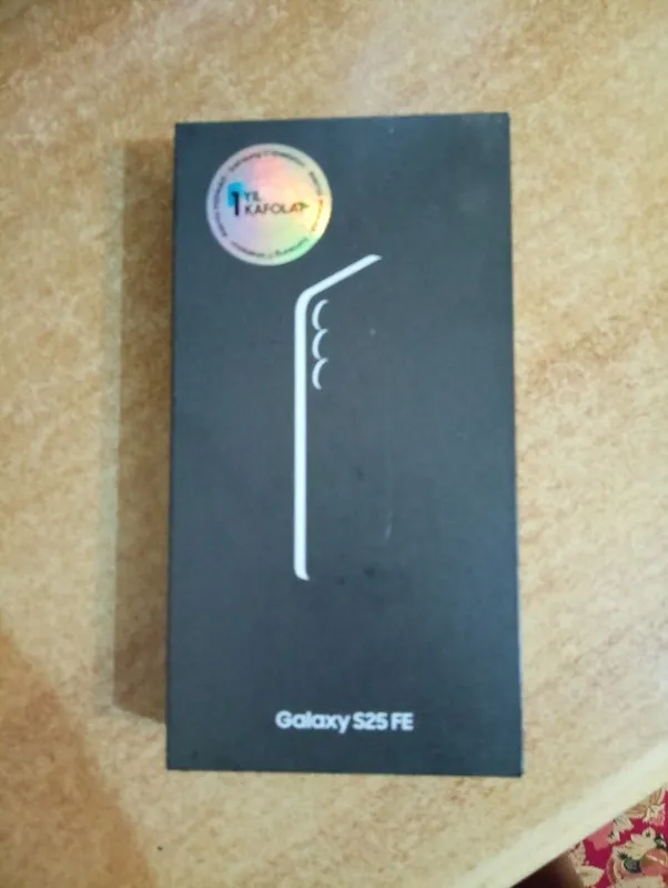 Galaxy S25 FE с гарантией 1 Galaxy S25 FE с гарантией 1