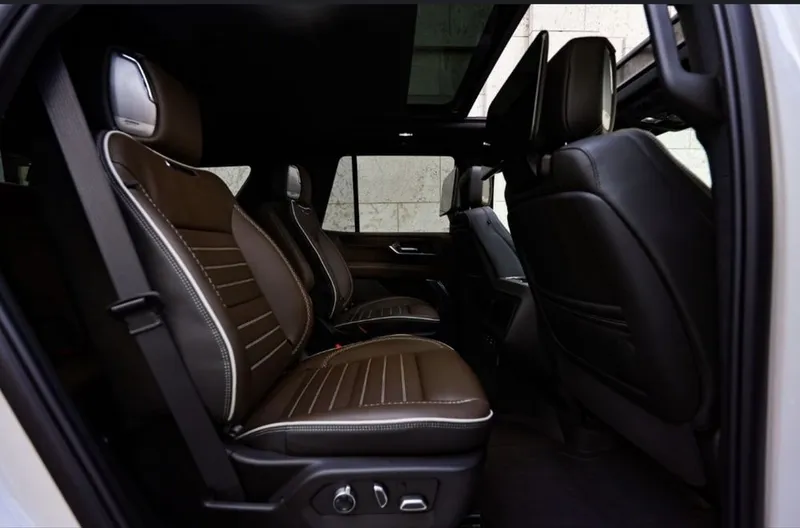 GMC Yukon Denali Ultimate 6.2 2026 8 GMC Yukon Denali Ultimate 6.2 2026 8