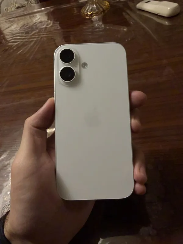 Iphone 16, 128Gb White 1 Iphone 16, 128Gb White 1