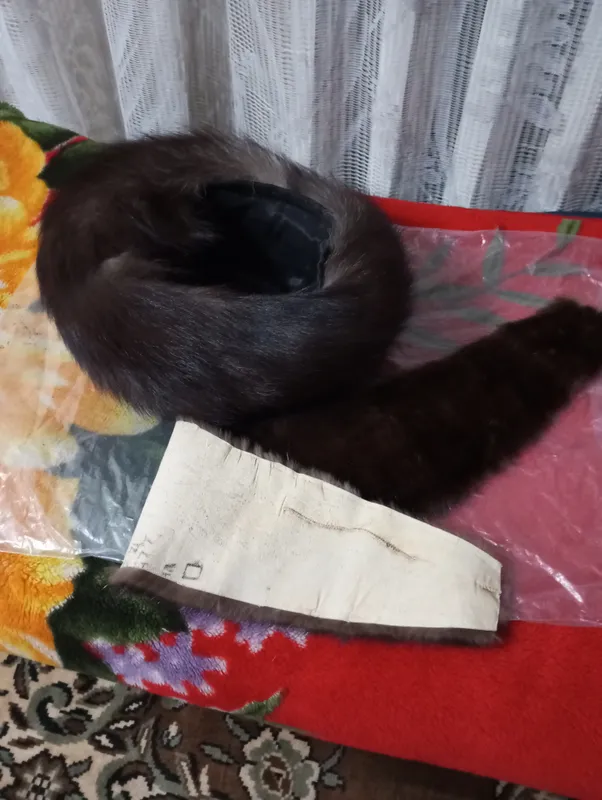 Mo‘ynali qalpoq va yoqa 4 Mo‘ynali qalpoq va yoqa 4