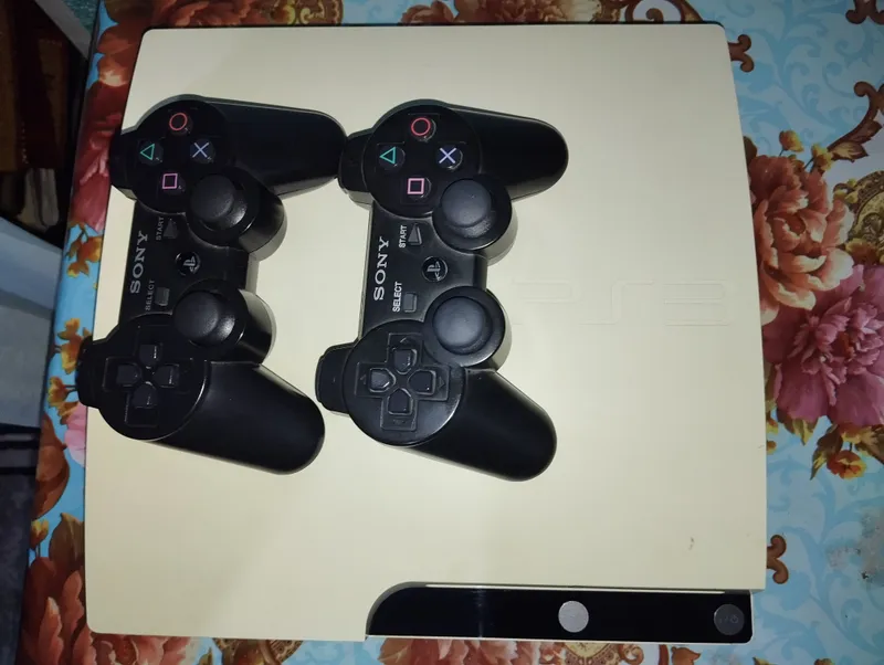 PS3 Slim 1