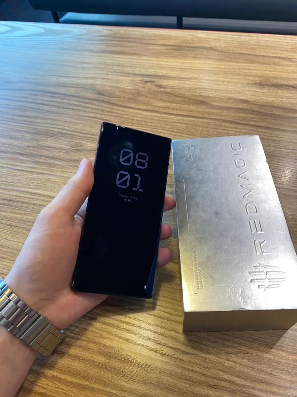 Red Magic 9 pro plus (12/512) срочно 2