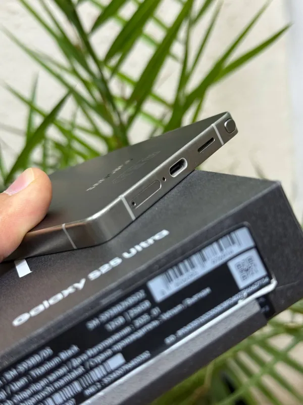 Samsung S25 ultra 4