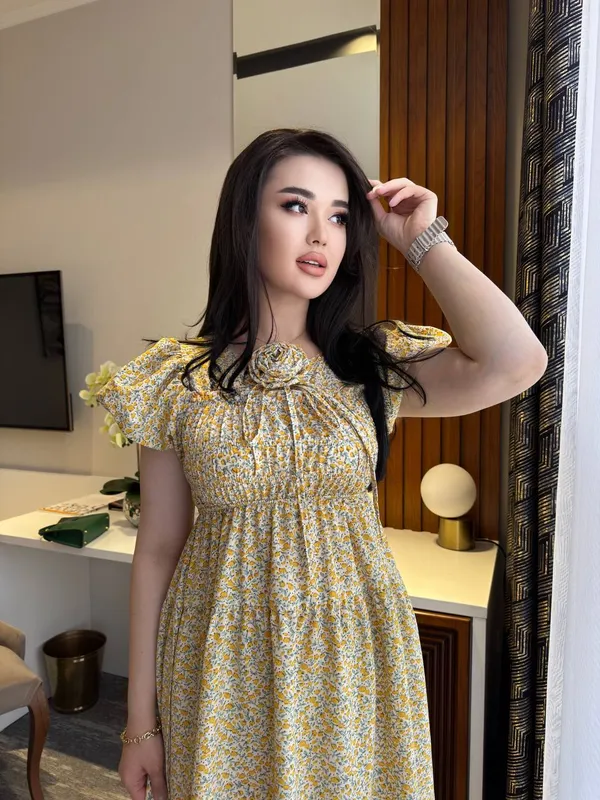 Lola Nafosat modeli