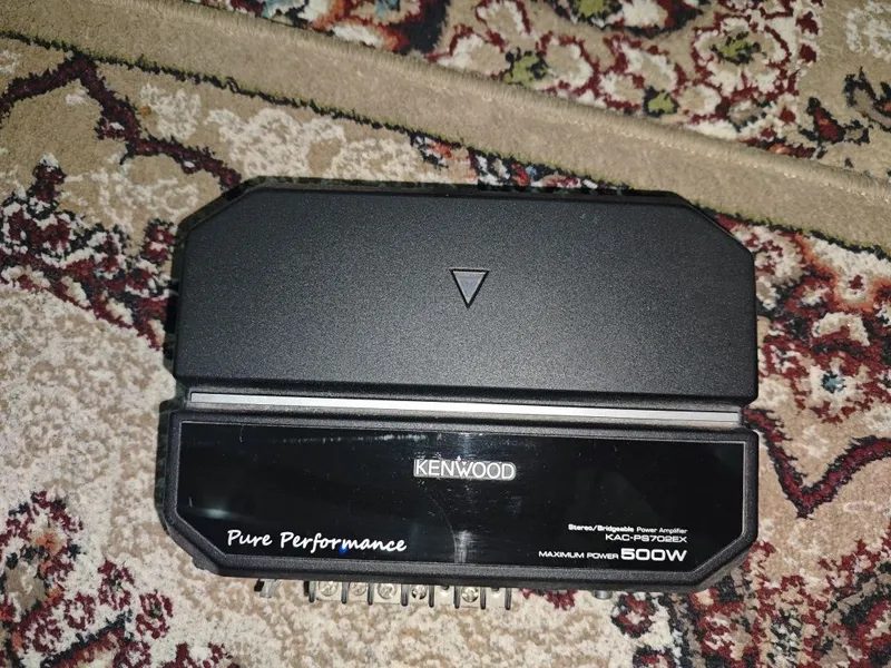 Продаю усилитель kenwood 500w 2 кональный