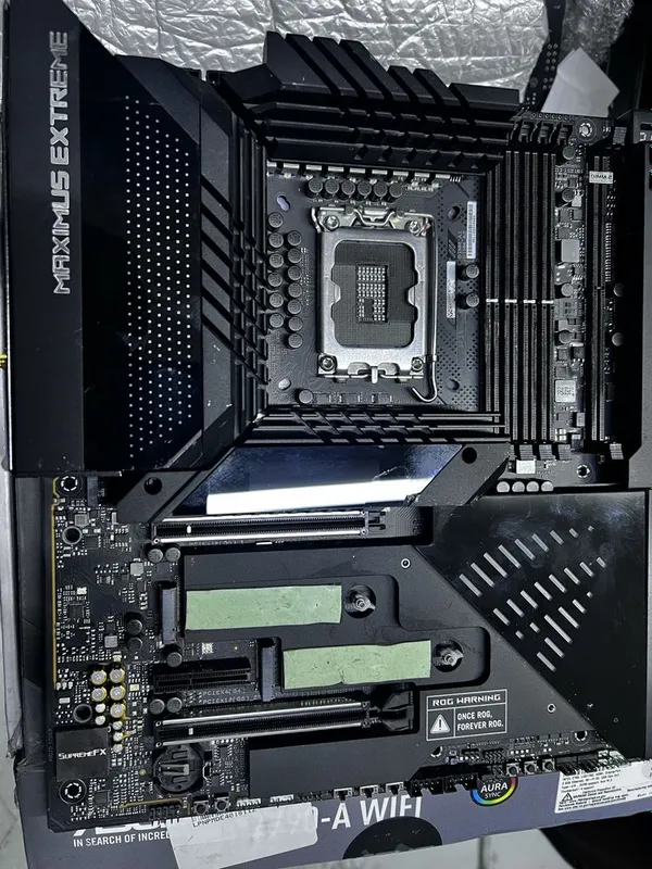 материнская плата maximus extreme z790